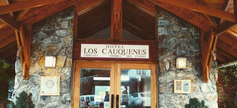 Entrada Hotel Los Cauquenes Resort Spa Ushuaia Tierra Del Fuego