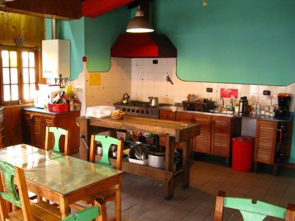 Cocina Hostel Yakush Ushuaia 2 Tierra Del Fuego