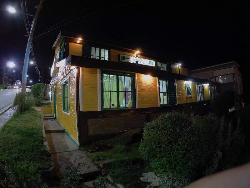 Exterior Hostel Amanecer De La Bahia Ushuaia 2 Tierra Del Fuego