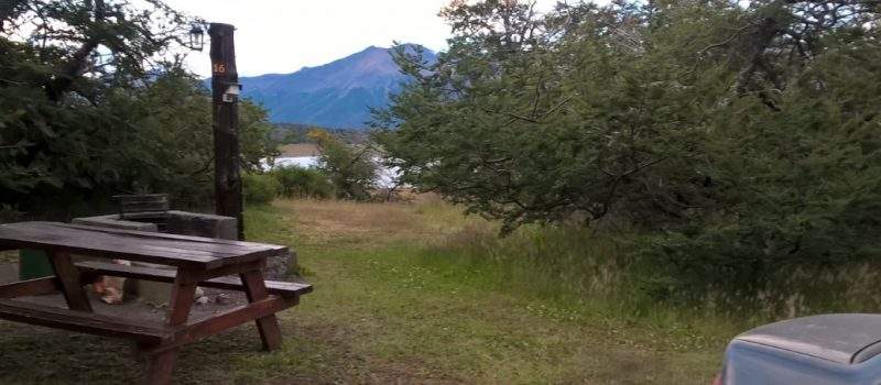 Mesa Exterior Ushuaia Camping Lago Roca Tierra Del Fuego