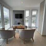 Dia ocean mountain view